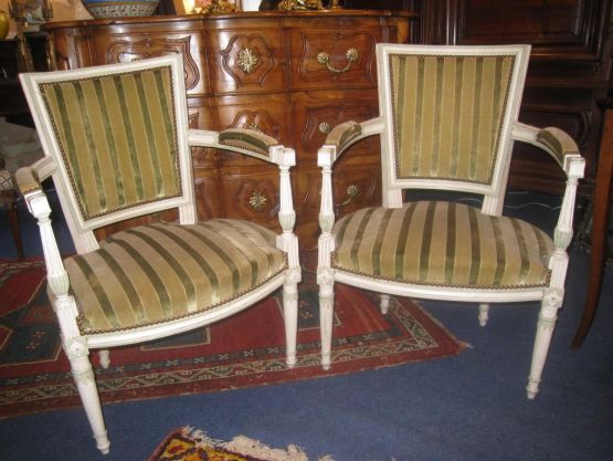 Два зеленых кресла в стиле эпохи Директории, ХХ в.