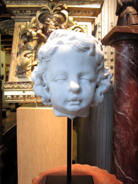 Мраморная скульптурная голова ангела, XVIII в. 