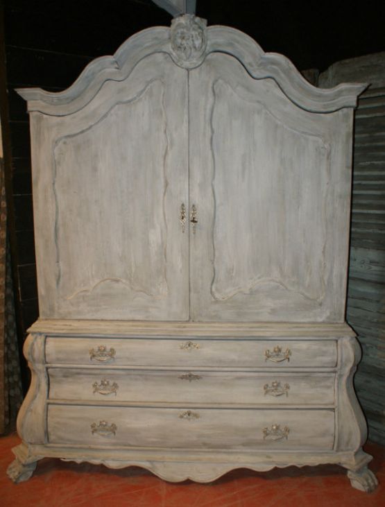 Голландский шкаф для белья, XIX века
