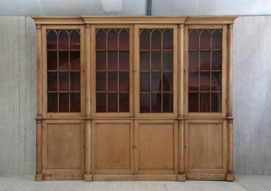 Книжный шкаф из сосны, ранний XIX век