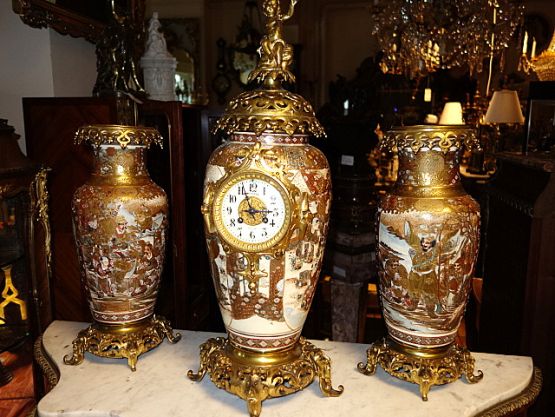Часы и вазы из фарфора Сацума, XIX в.