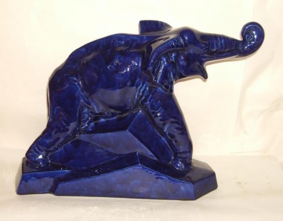 Керамическая статуэтка «Синий слон», XX в. 