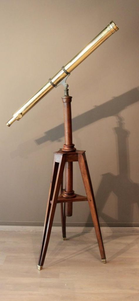 Складной телескоп на штативе, XIX в. 