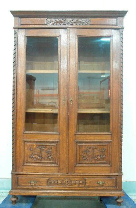 Двустворчатый книжный шкаф, 1900 г.