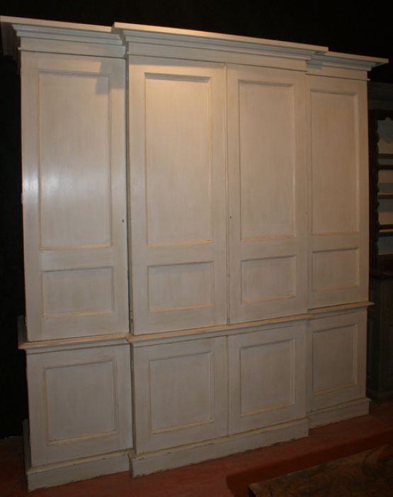 Шкаф для белья, XIX век