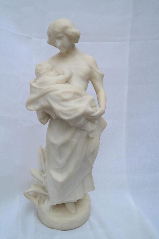 Скульптура 'Материнство', Pozzi, XIX в.