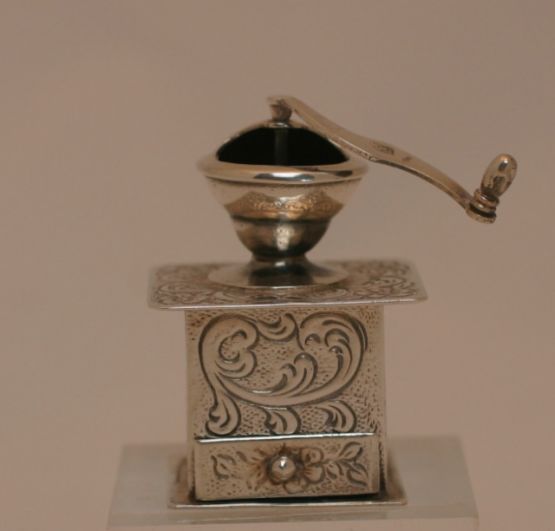 Миниатюра кофемолки