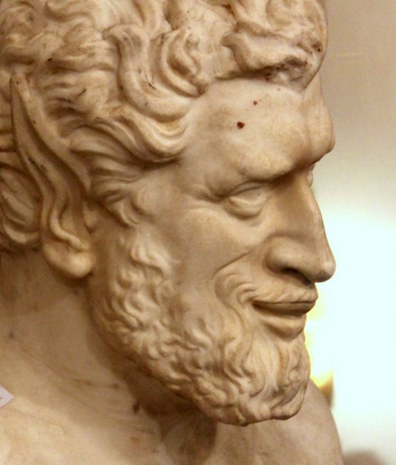 Старинная мраморная статуя, XVIII век