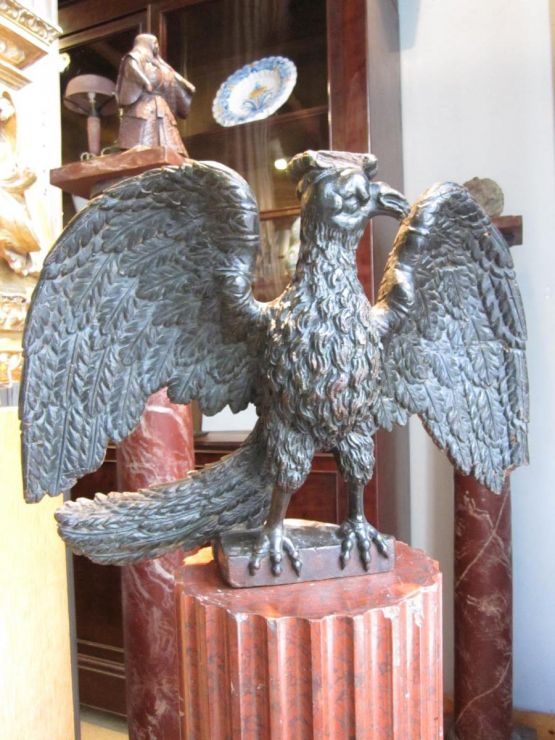 Резная фигура орла, XVIII в. 