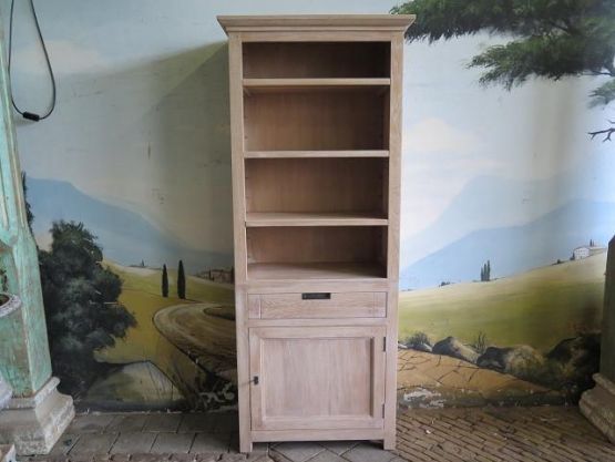 Книжный шкаф из выбеленного тика