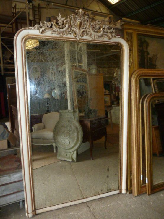 Элегантное зеркало, около 1850 г.