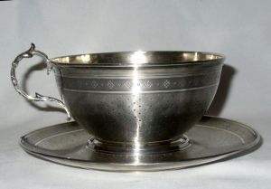 Серебряная чашка для шоколада, XIX в. 