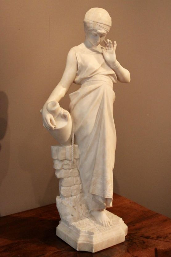 Статуя 'Rebecca At The Well', G. Pugi, XIX в.